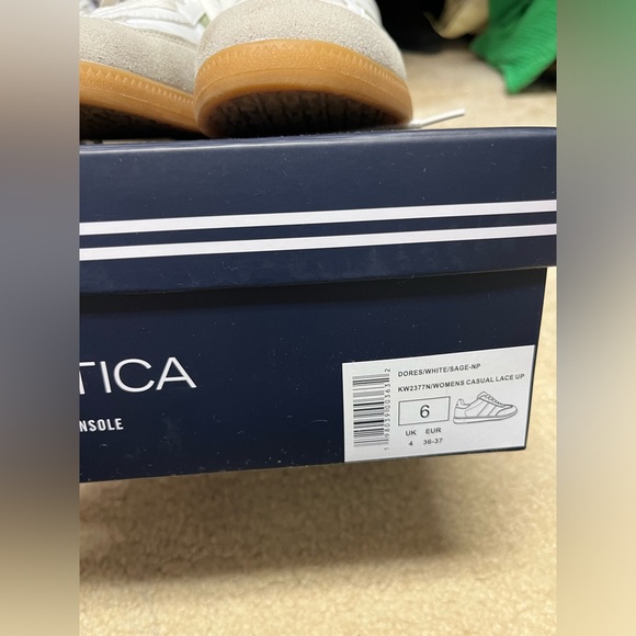 Nautica Sage Green/White Sneaker Sz 6 - Picture 2 of 6